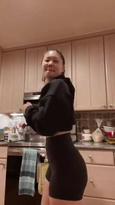 Hottest petite ass on the app