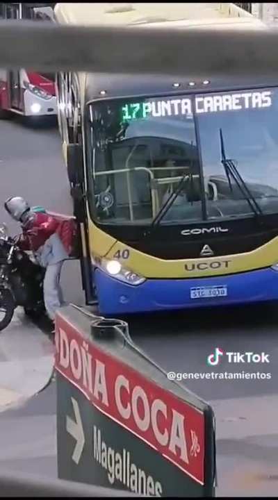 Ucot vs Pedidos ya