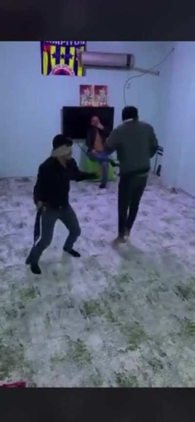 Yine rezil olduk mk