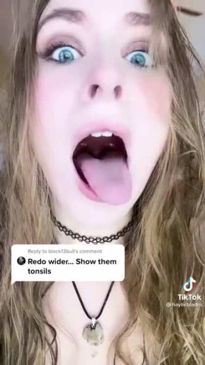 👅👅👅