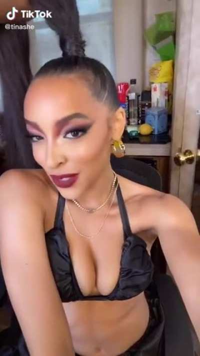 😋