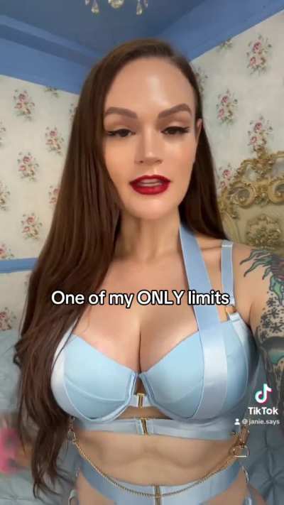 All thots have fake hair 