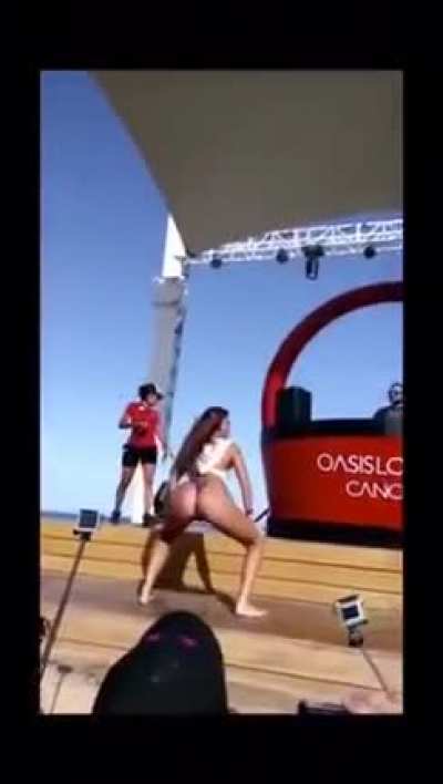 The &ldquo;other&rdquo; vid