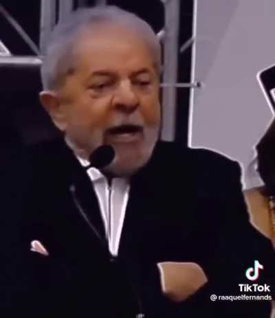 Uma promessa que ele est&aacute; cumprindo
