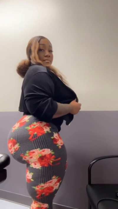 Thick MILF 