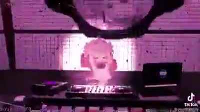 This guy made a dj soundtrack out of hentai moans bruhhh