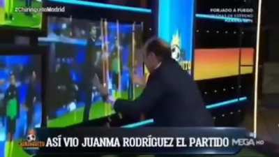 Yo cuando el brasilero le apunta a Cri$tina