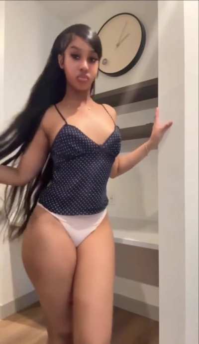 Sexy ass😍😍