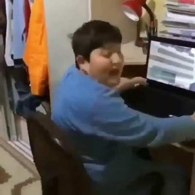 DİKKAT K&Uuml;F&Uuml;RL&Uuml;!!!!!