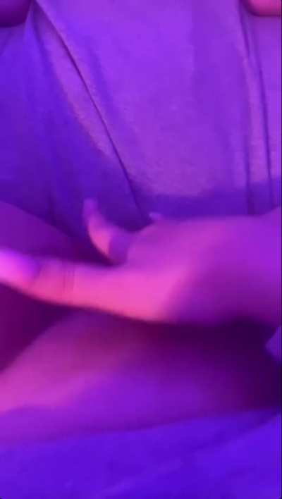 Madibanned fingering (old live)