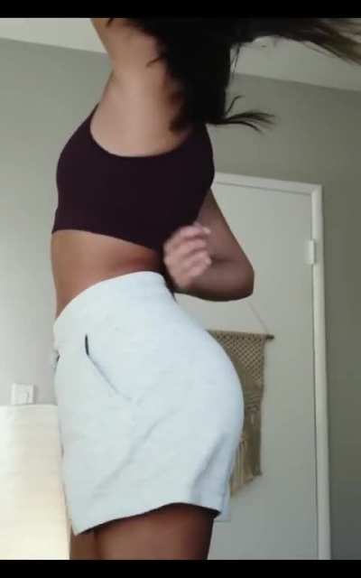 Poundable ass from "Apocalipsis"