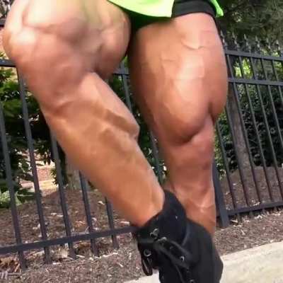 Maria Segura with her otherwordly hamstring peaks