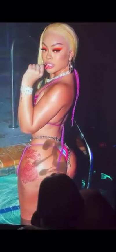 Mulatto Cum Tribute