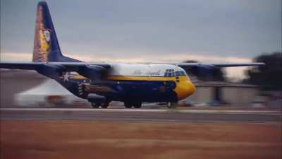 Blue Angels C-130J &ldquo;Fat Albert&rdquo; performing a jet assisted take off (JATO) [1920x1080]