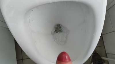 Druckabbau auf der Arbeit.. f&uuml;hlt sich etwas verschwendet an. Will wer die n&auml;chsten selber rausholen? 