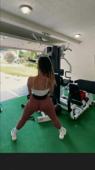 Beba (@fitwithbeba)
