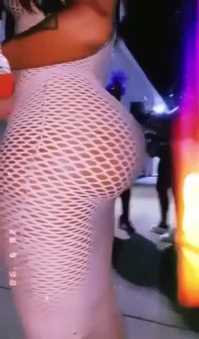 It just don&rsquo;t make no damn sense 😩🍑