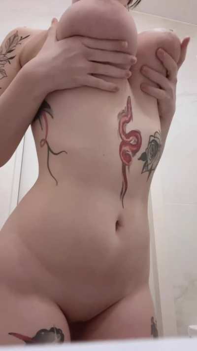Wanna touch my big titts? [drop]