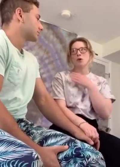 Любит когда душат