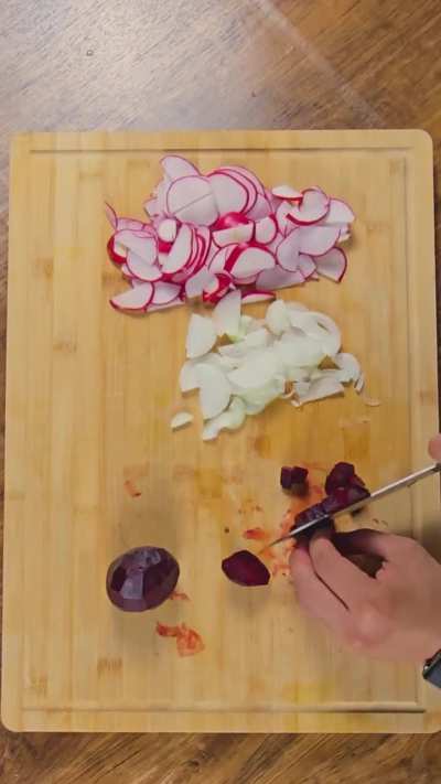 Simple Beet &amp;amp; Chickpea Salad