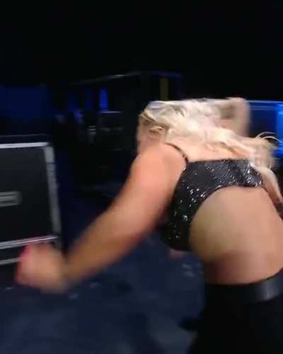 Dana Brooke's big fake breasts flopping around as she gets beaten down by Nattie