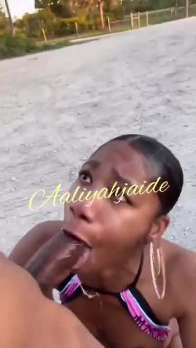 🤩