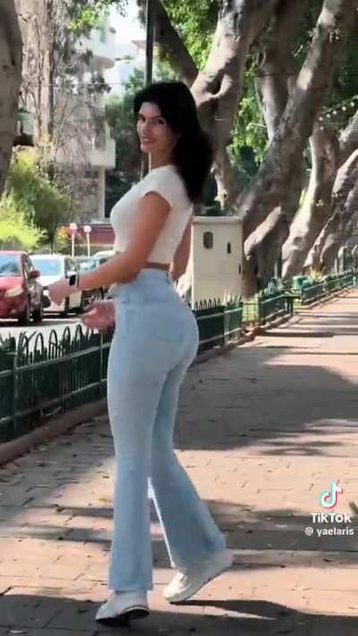 Slim thick