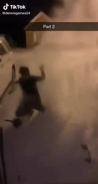 Let&rsquo;s throw boiling water in the cold air