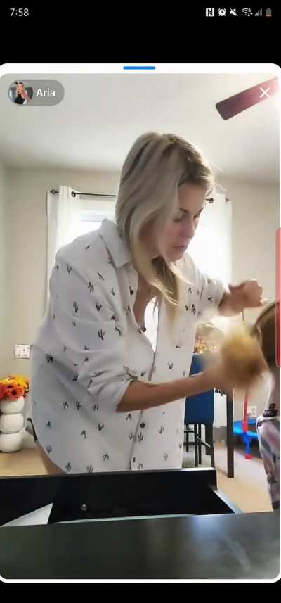 Milf nips