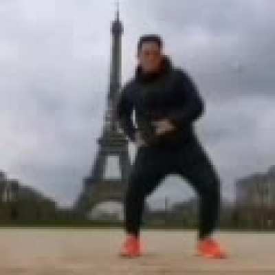 Baile momo