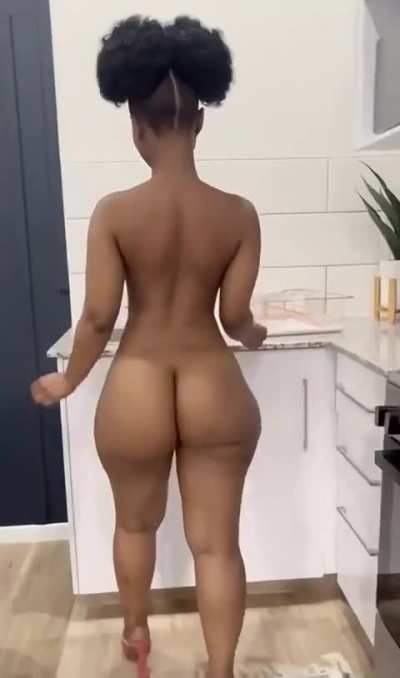 Her Name is Tumi Paris aka Petite Tumi