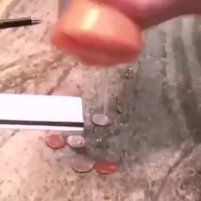 Que raro, por qu&eacute; no me acepta el dinero?