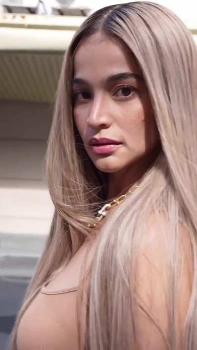 Anne Curtis