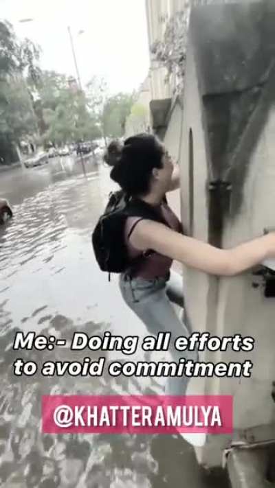 Commitment issues!! 😂