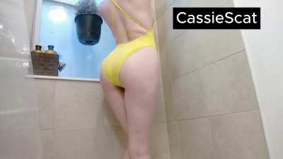Yellow Leotard, Smearing + Frantic Masturbation [F] [GIF]