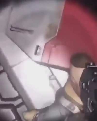 😈
