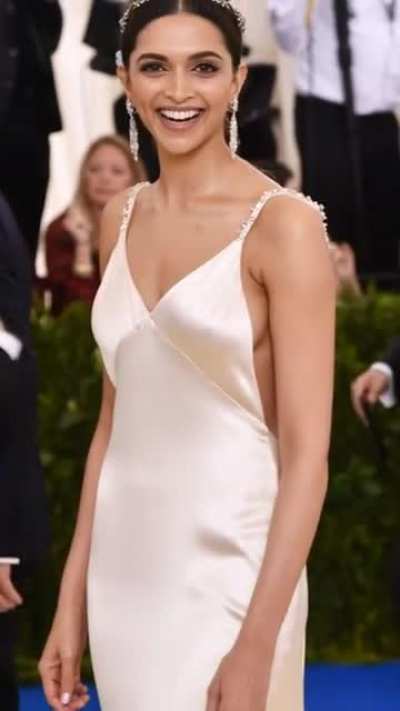 🌶️ Hottest Deepika Padukone from Met Gala 2017 🔥