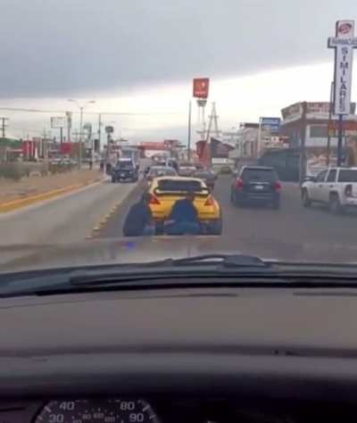 As&iacute; Ciudad Ju&aacute;rez hoy por la tarde, no me sent&iacute;a as&iacute; desde el 2011, la mayor&iacute;a de la ciudad se percibe con temor e incertidumbre y ni el alcalde ni la gobernadora han dicho nada.