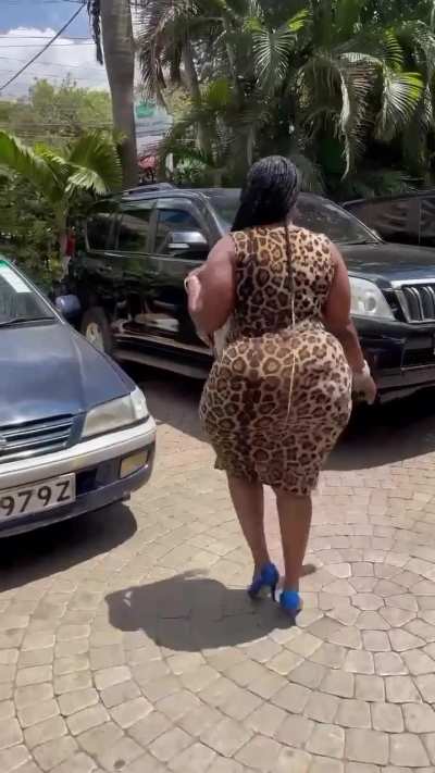 Thick meat from Kenya  😍
