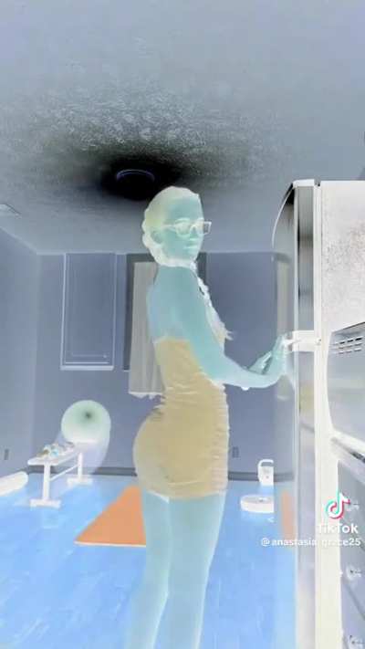 Showing her pussy (invert camera colour)