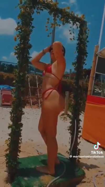 Biqu&iacute;ni