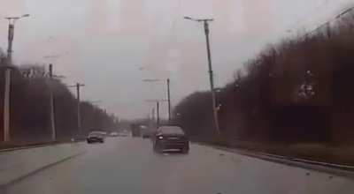 (LOUD WARNING) Russia, Author Crashes Into The Car &amp;amp; Dies While Driving