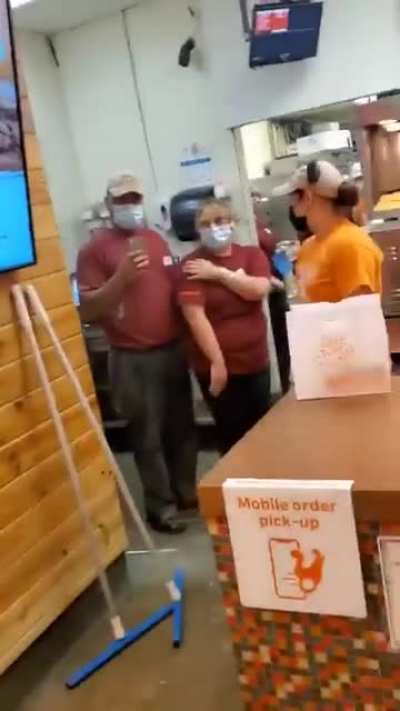 Freak out over teen worker using wrong pronouns