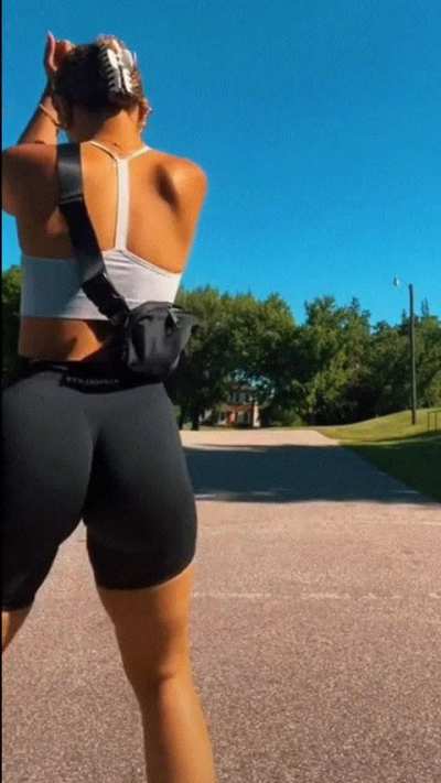 Lexie teasing