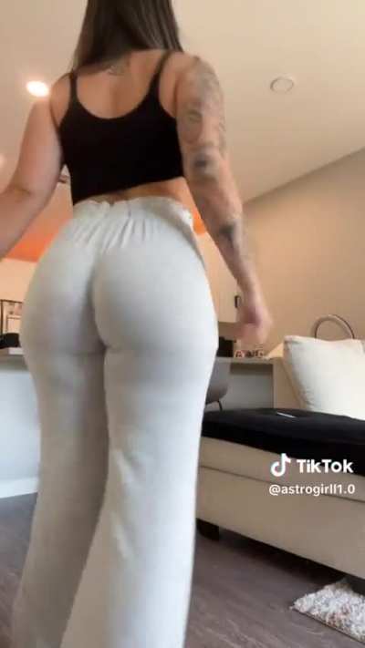 @astrogirll1.0