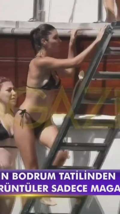 Hande Erçel