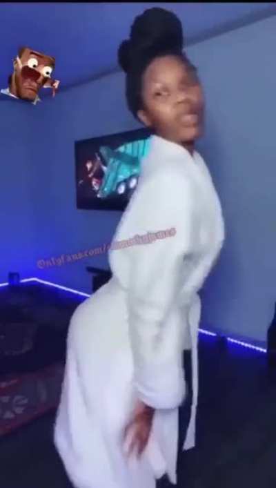 She deff won 😳 *NSFW*