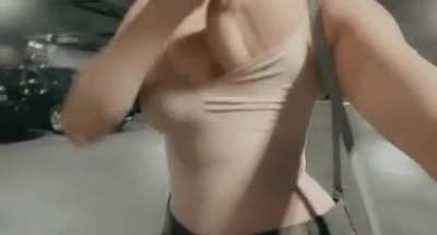 Peekaboob