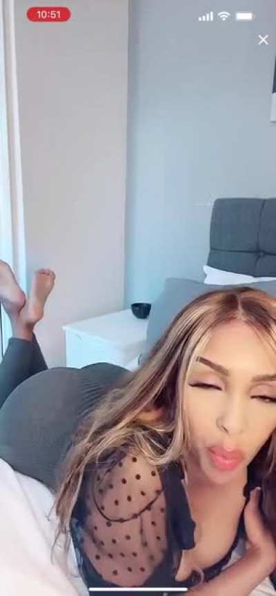 @itsladypeachh