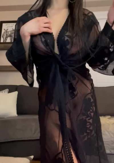 Would wearing this get your hands on me😏